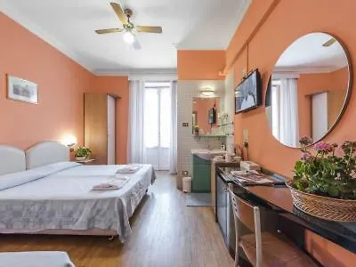 Alessandro A San Pietro Best Bed Rzym 2*,